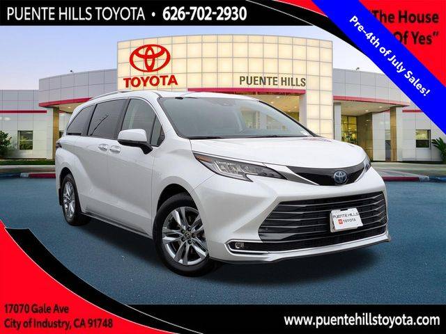 2023 Toyota Sienna Limited