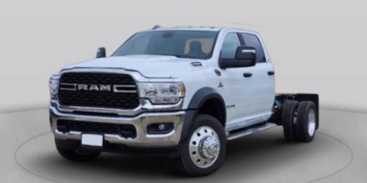 2026 RAM 4500 Tradesman 4X4 Crew Cab DRW 173" WB's photo