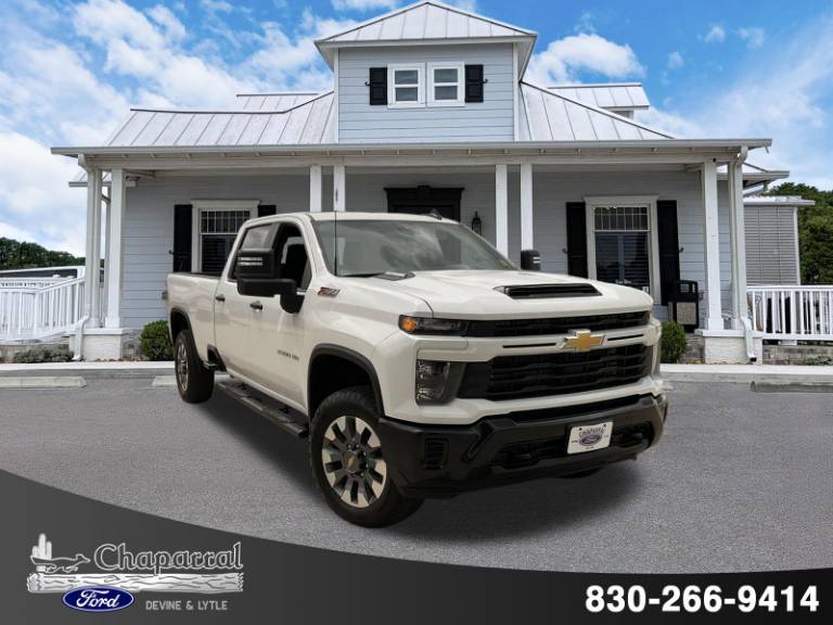 2025 Chevrolet Silverado 2500HD Custom