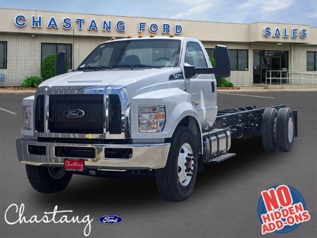 2027 Ford F-750SD Base