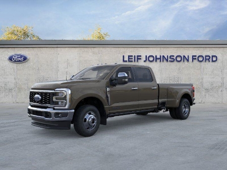 2026 Ford Super Duty F-350 DRW LARIAT