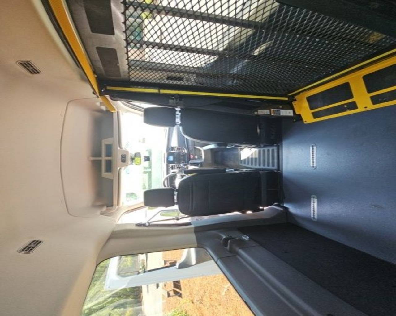2021 Ford Transit Passenger Van XL - Photo 19