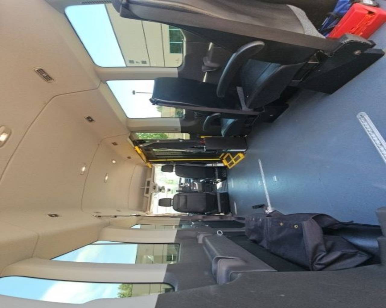 2021 Ford Transit Passenger Van XL - Photo 22