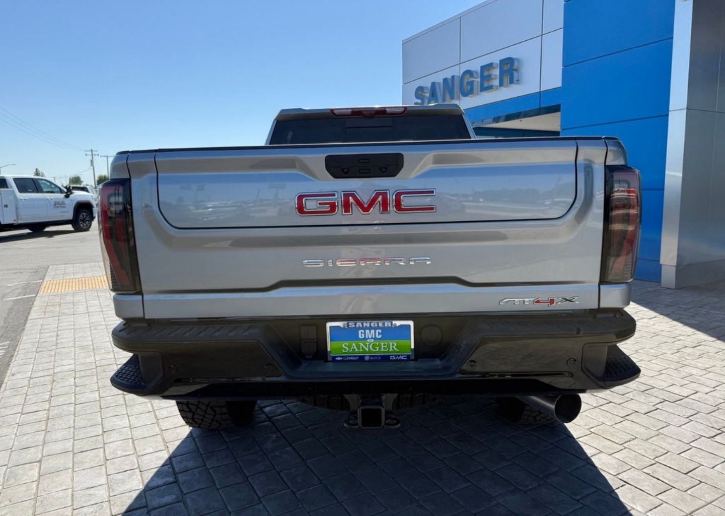 2026 GMC Sierra 2500HD AT4X - Photo 9