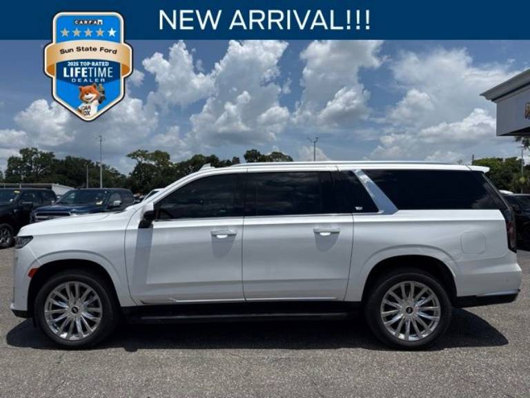 2022 Cadillac Escalade ESV Premium