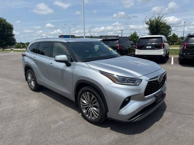 2022 Toyota Highlander Platinum