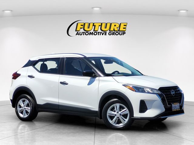 2025 Nissan Kicks Play S