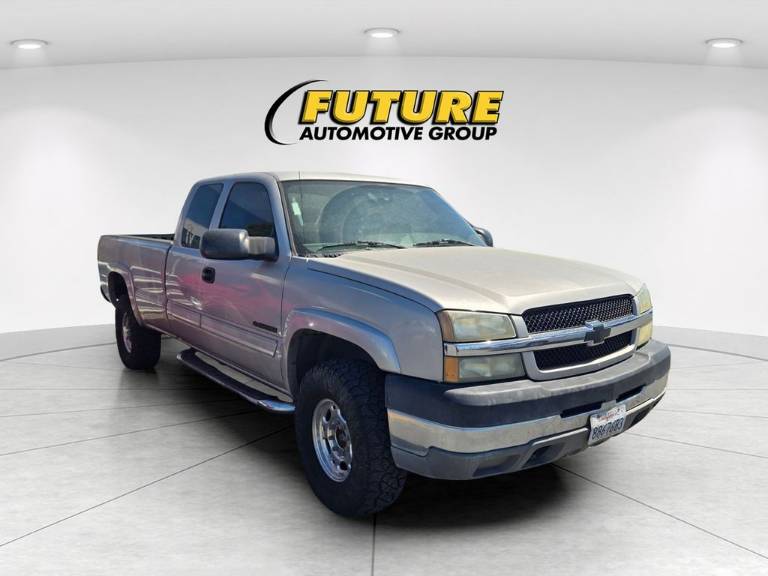 2004 Chevrolet Silverado 2500HD LS