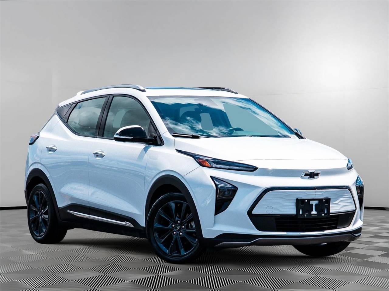 2022 Chevrolet Bolt EUV Premier's photo