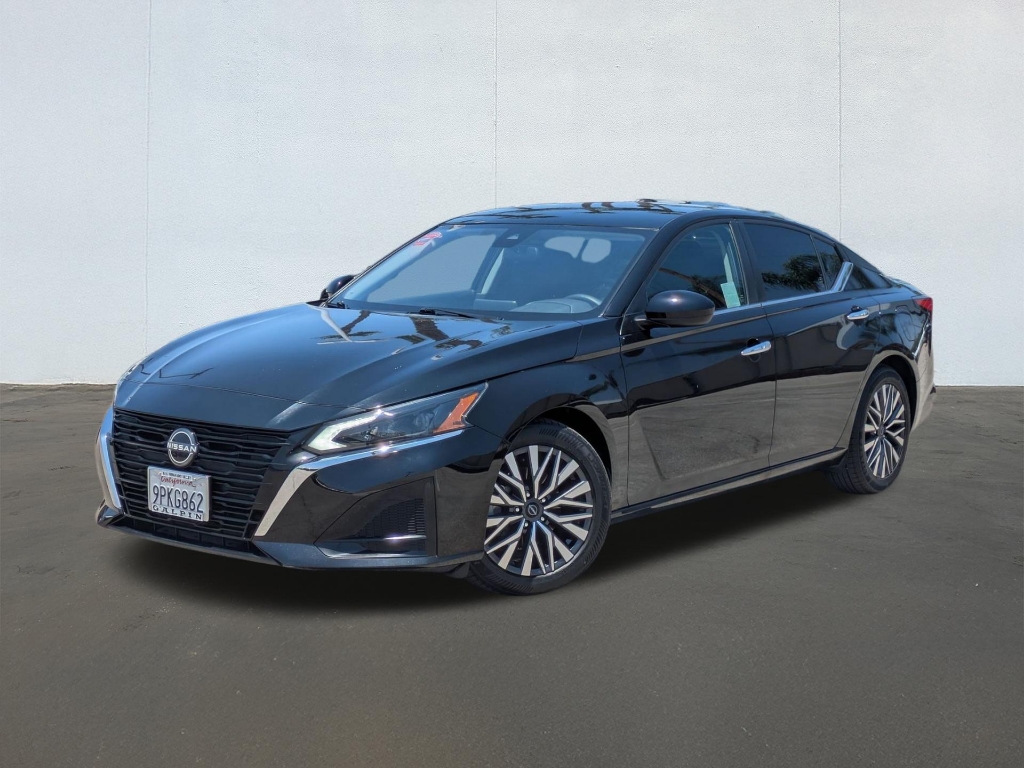 2023 Nissan Altima SV FWD