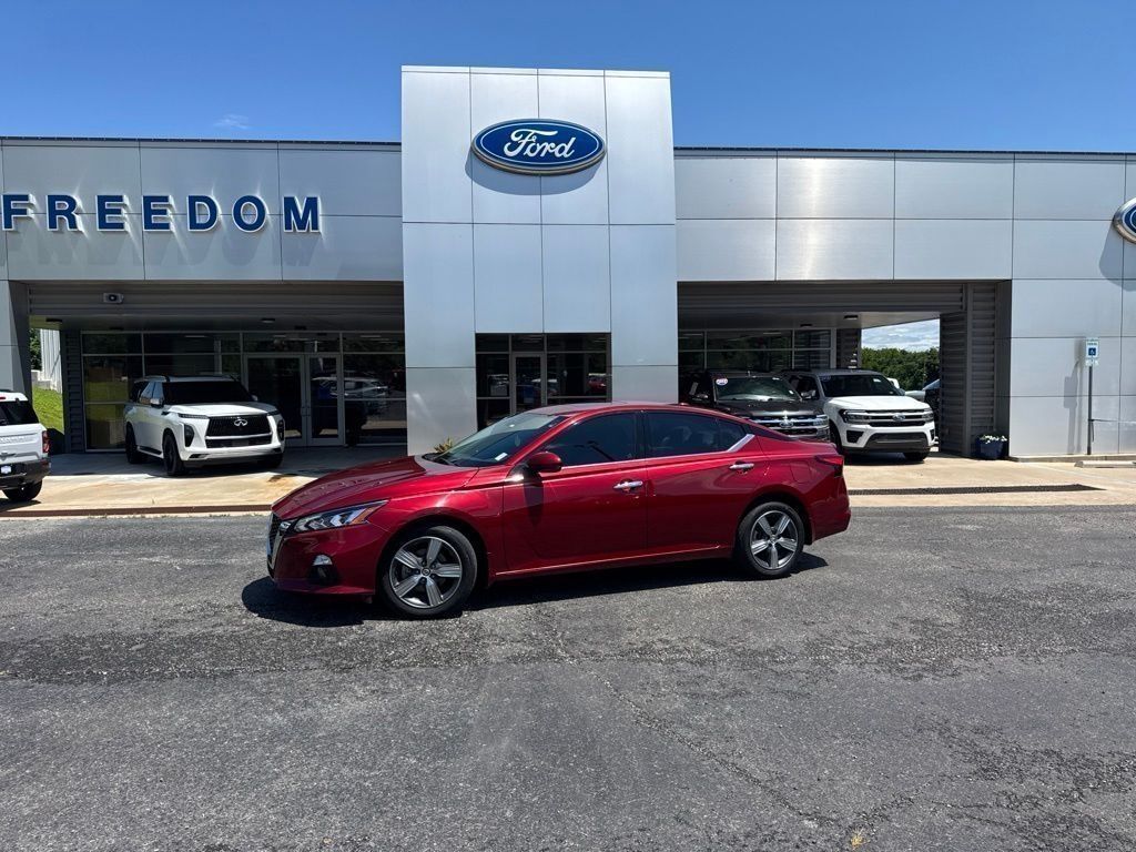 2022 Nissan Altima 2.5 SL