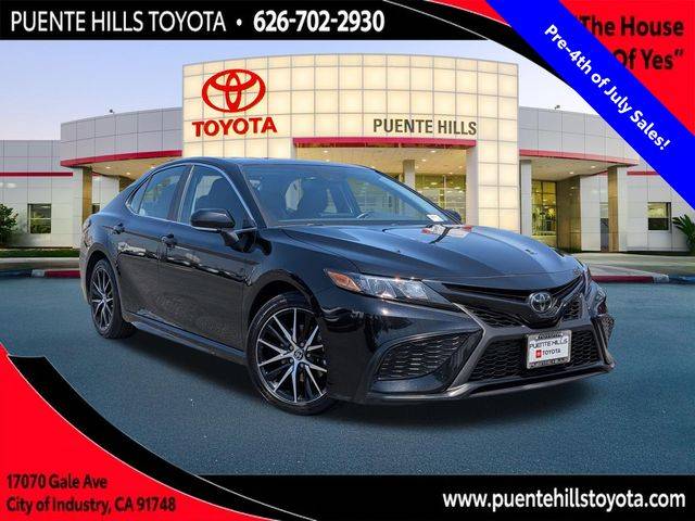 2024 Toyota Camry SE