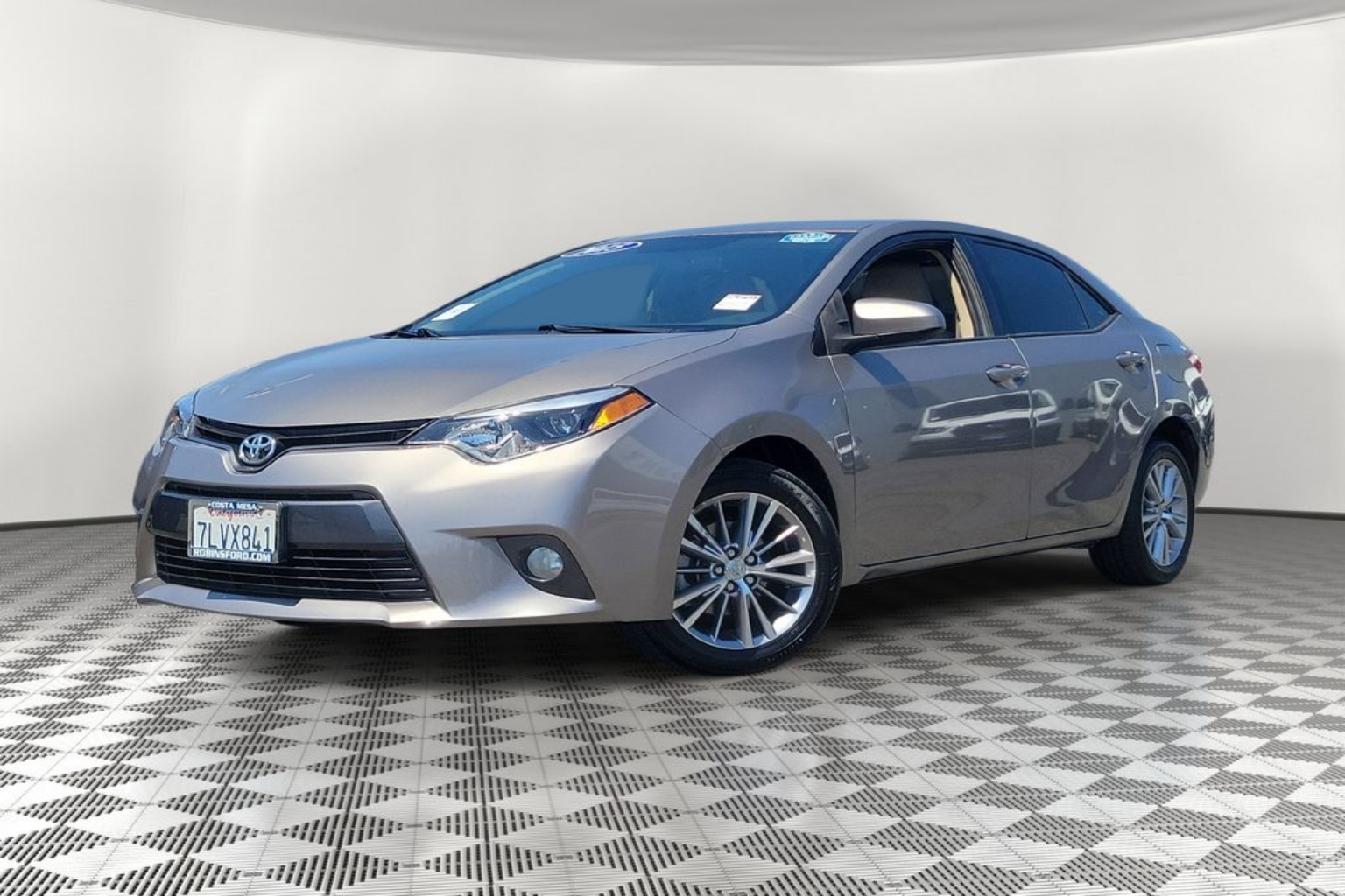 Used 2015 Toyota Corolla LE Plus with VIN 5YFBURHE2FP329296 for sale in Costa Mesa, CA
