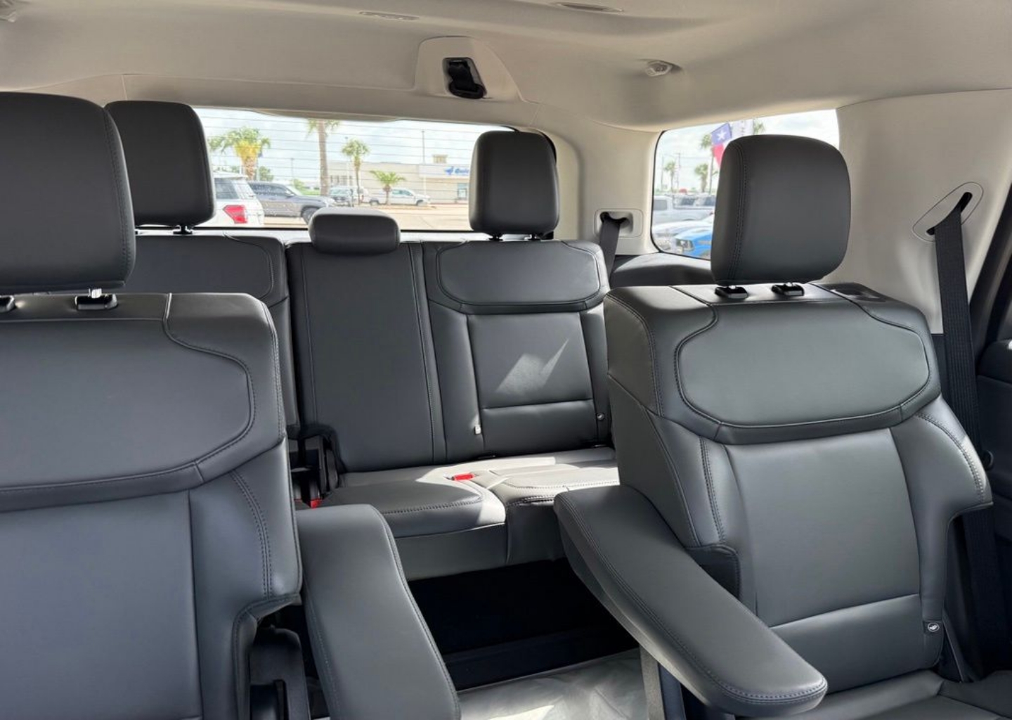2026 Ford Expedition Active - Photo 9