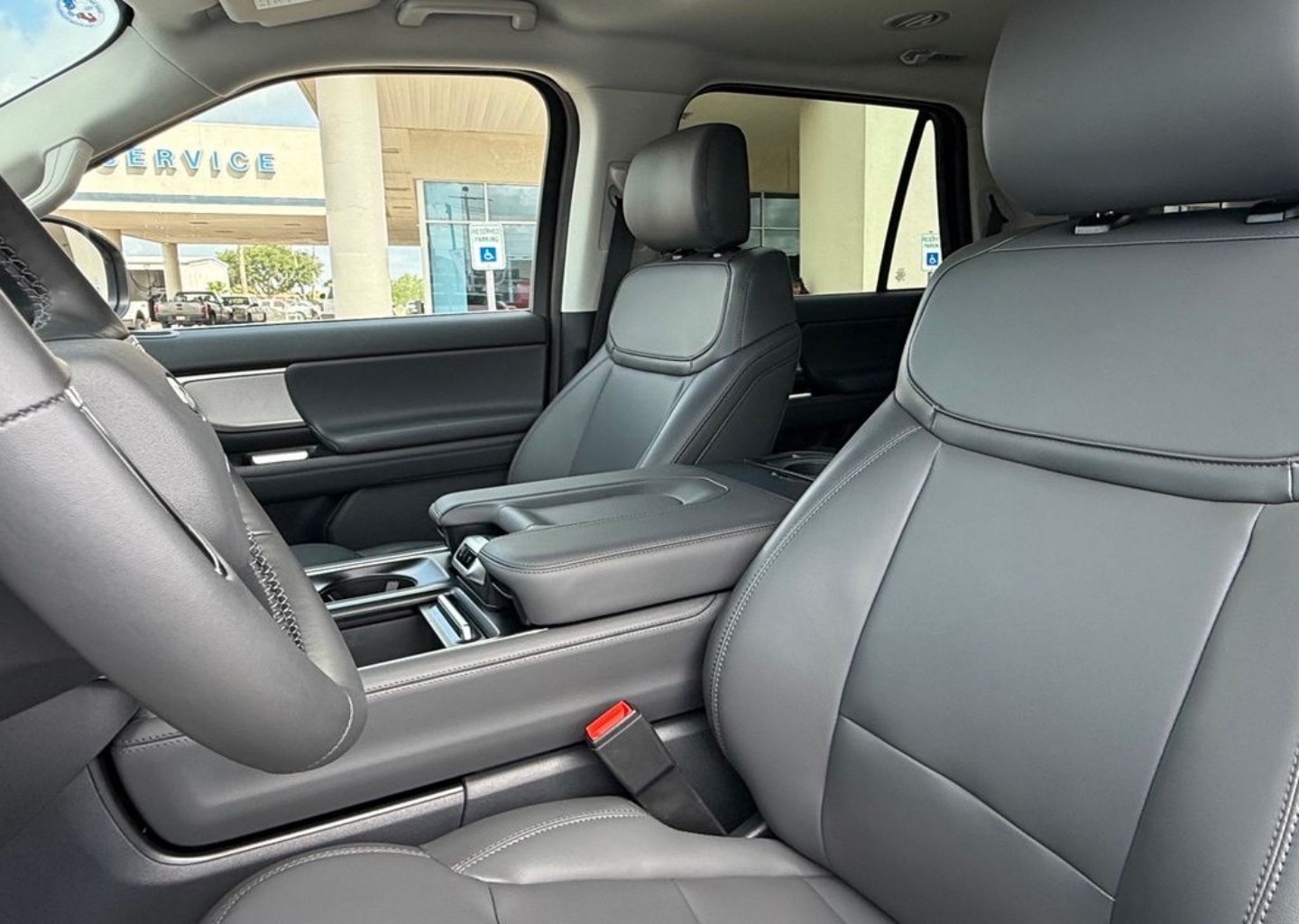 2026 Ford Expedition Active - Photo 11