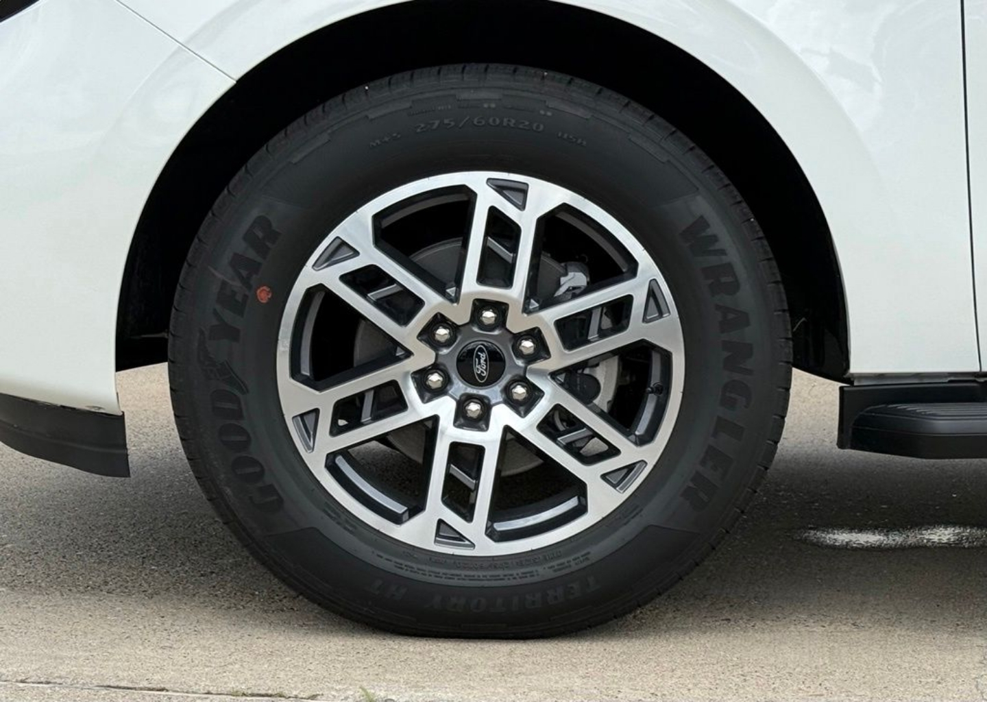 2026 Ford Expedition Active - Photo 17