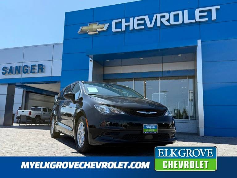 2023 Chrysler Voyager LX