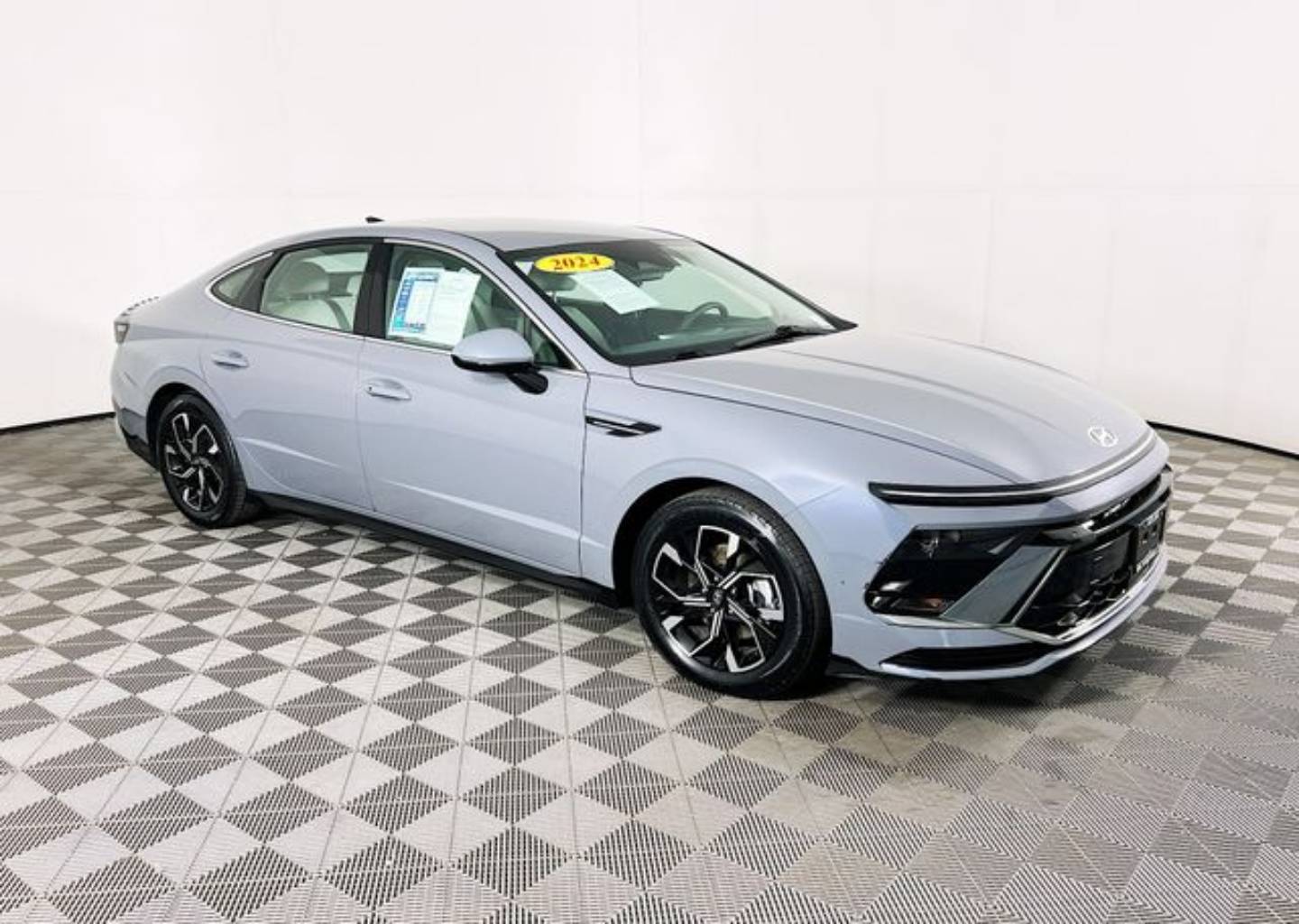 2024 Hyundai Sonata SEL's photo