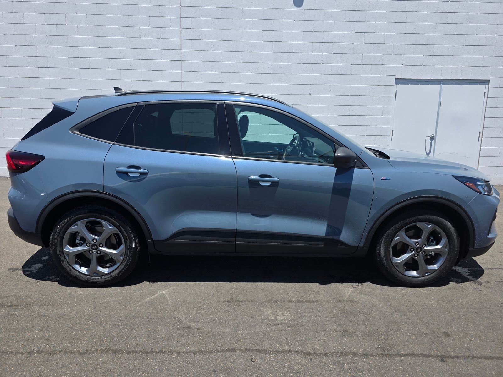 2025 Ford Escape Hybrid ST-Line