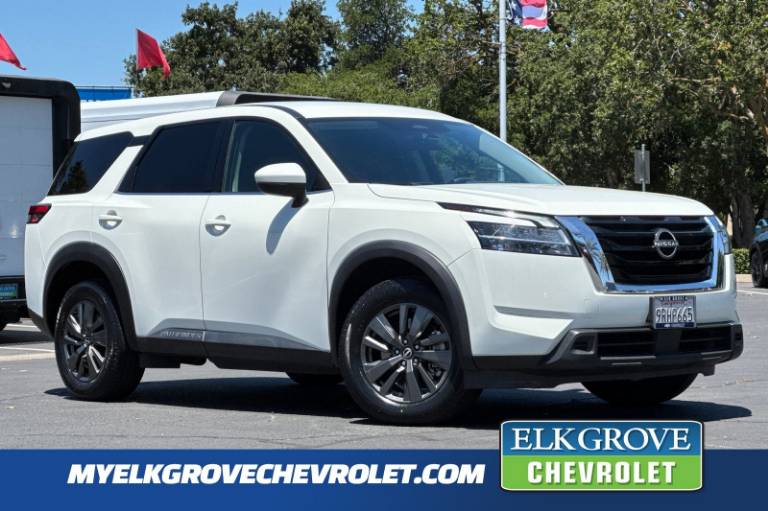 2022 Nissan Pathfinder S