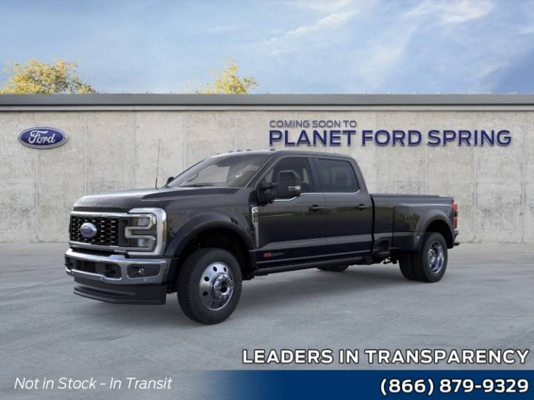 2026 Ford Super Duty F-450 DRW LARIAT 4WD Crew Cab 8' Box