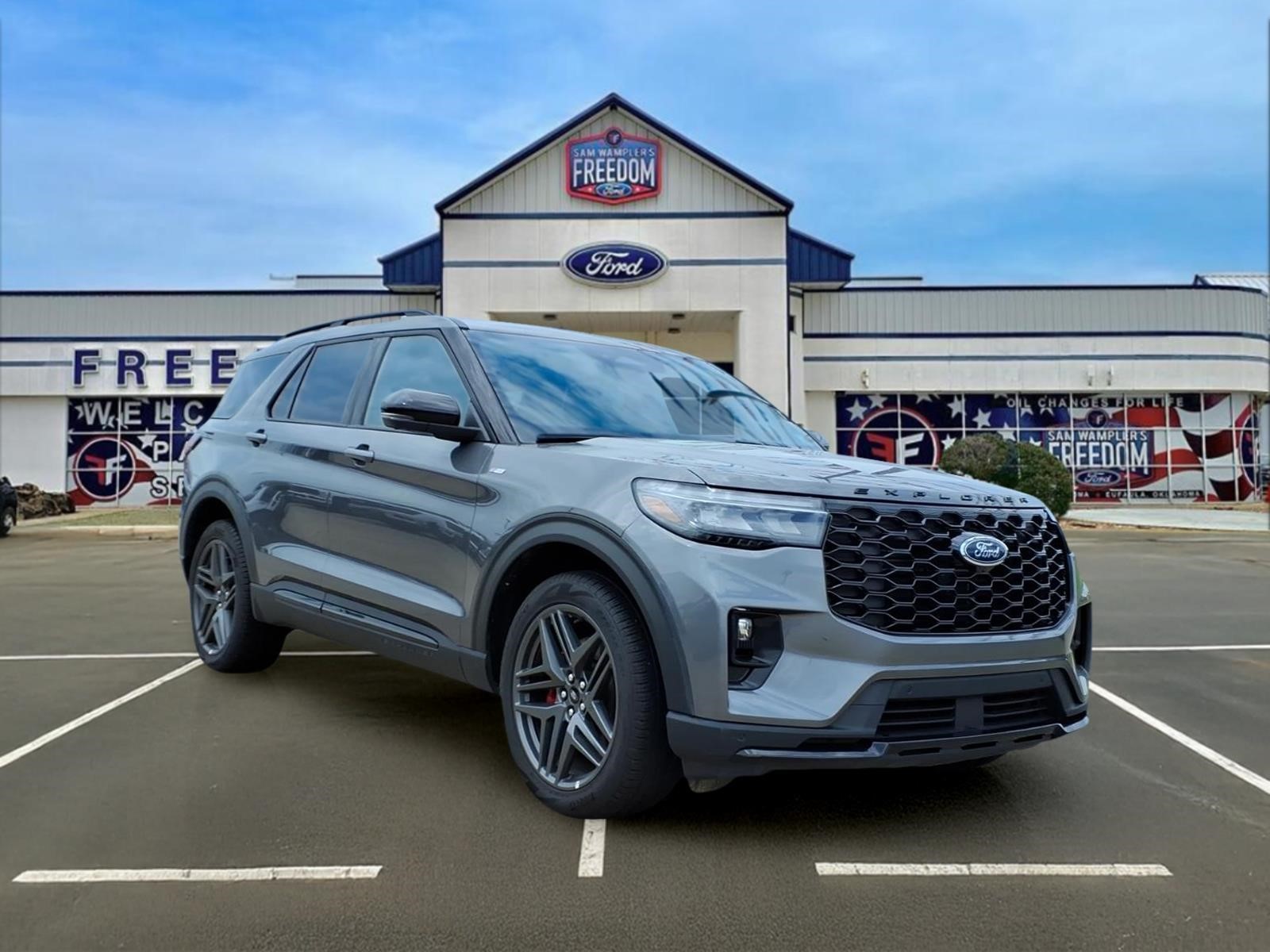 2025 Ford Explorer ST-Line