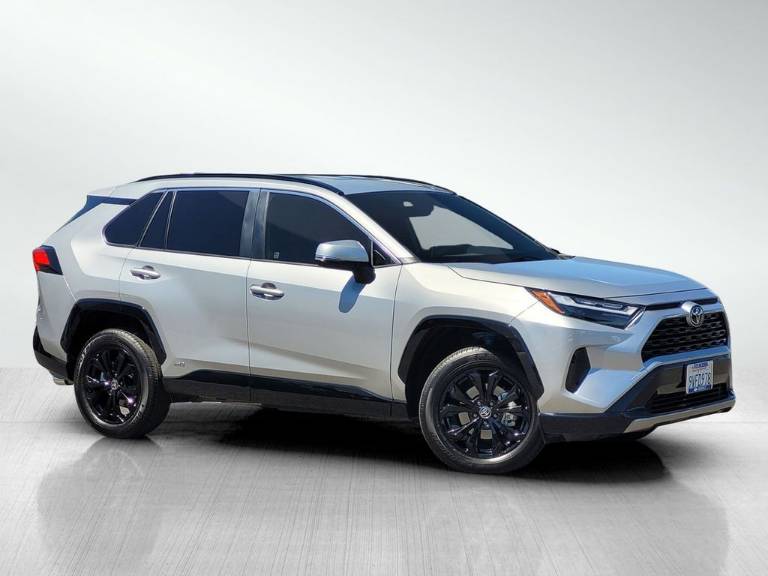 2025 Toyota RAV4 Hybrid SE
