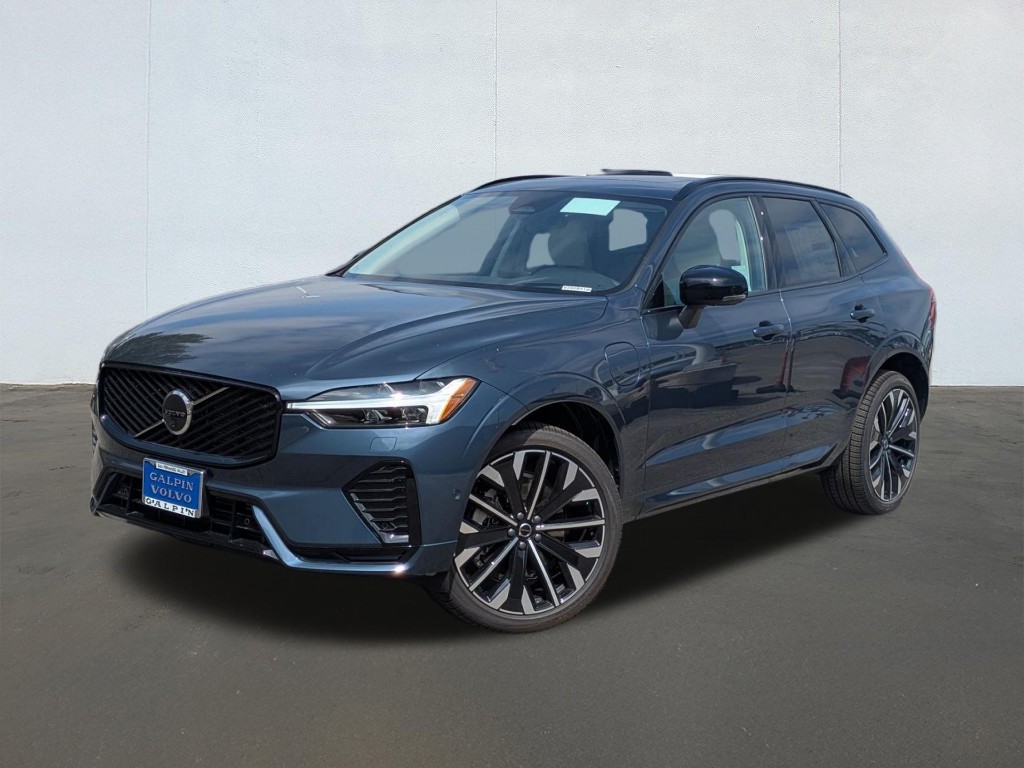 2026 Volvo XC60 Plug-In Hybrid Ultra, T8 AWD Electric/Gasoline, Dark