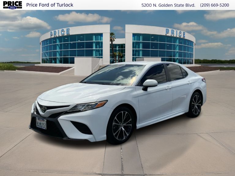 2019 Toyota Camry SE