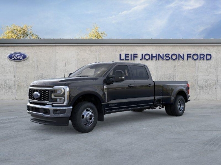2026 Ford Super Duty F-350 DRW LARIAT