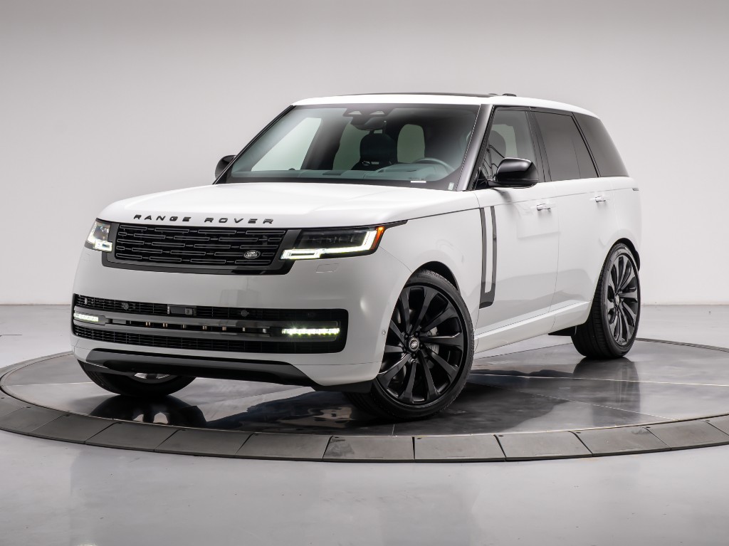 2025 Land Rover Range Rover P530 SE