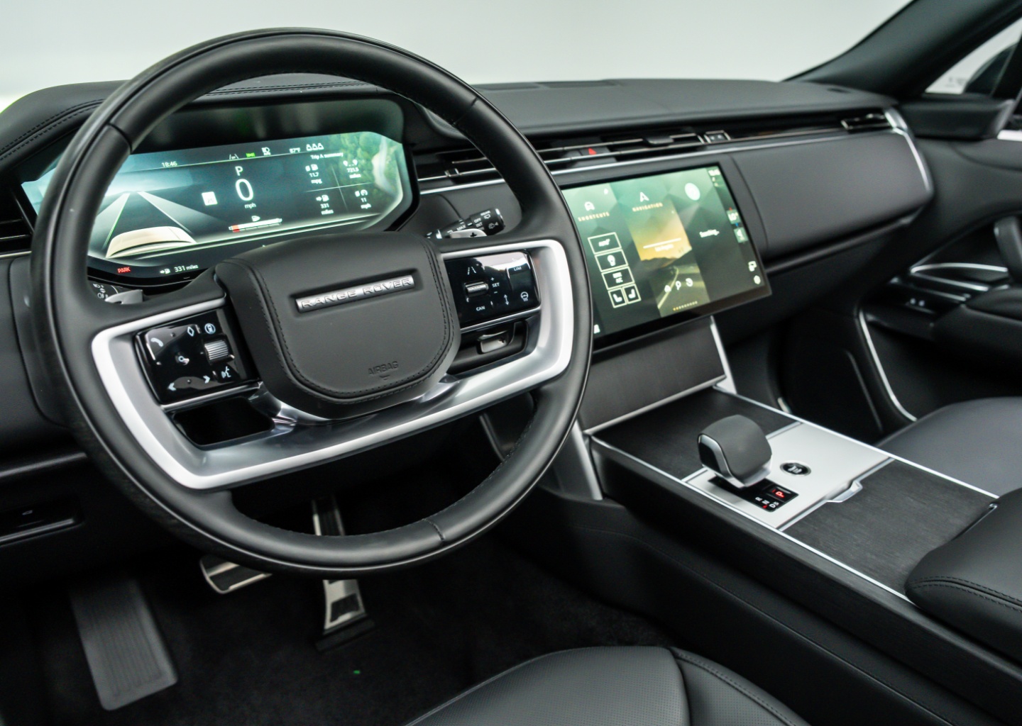 2025 Land Rover Range Rover SE - Photo 16