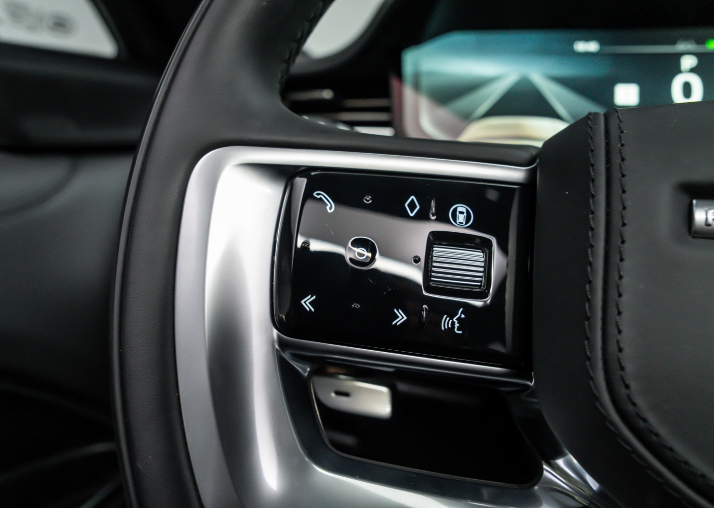 2025 Land Rover Range Rover SE - Photo 20