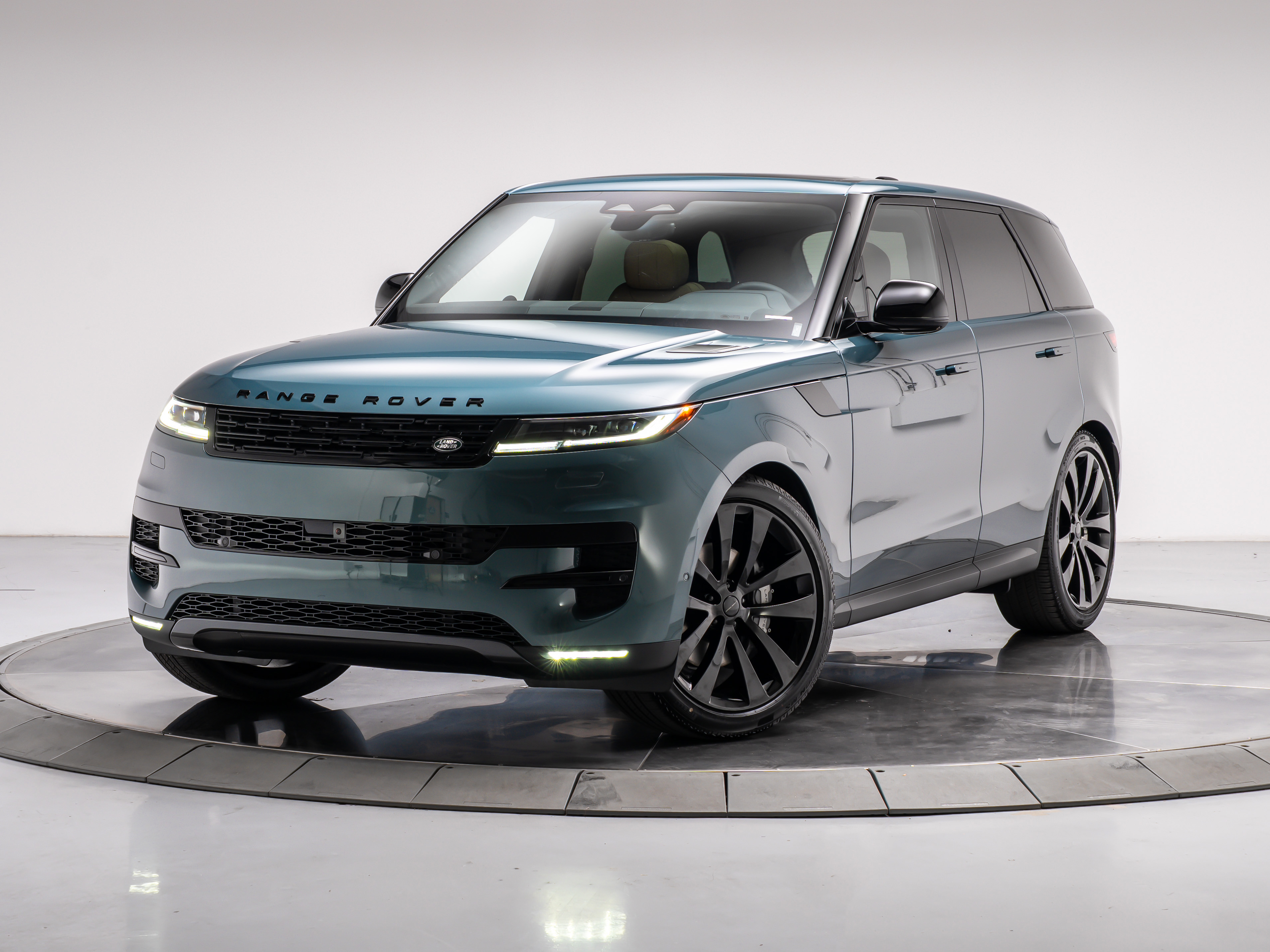 New 2026 Land Rover Range Rover Sport P360 SE