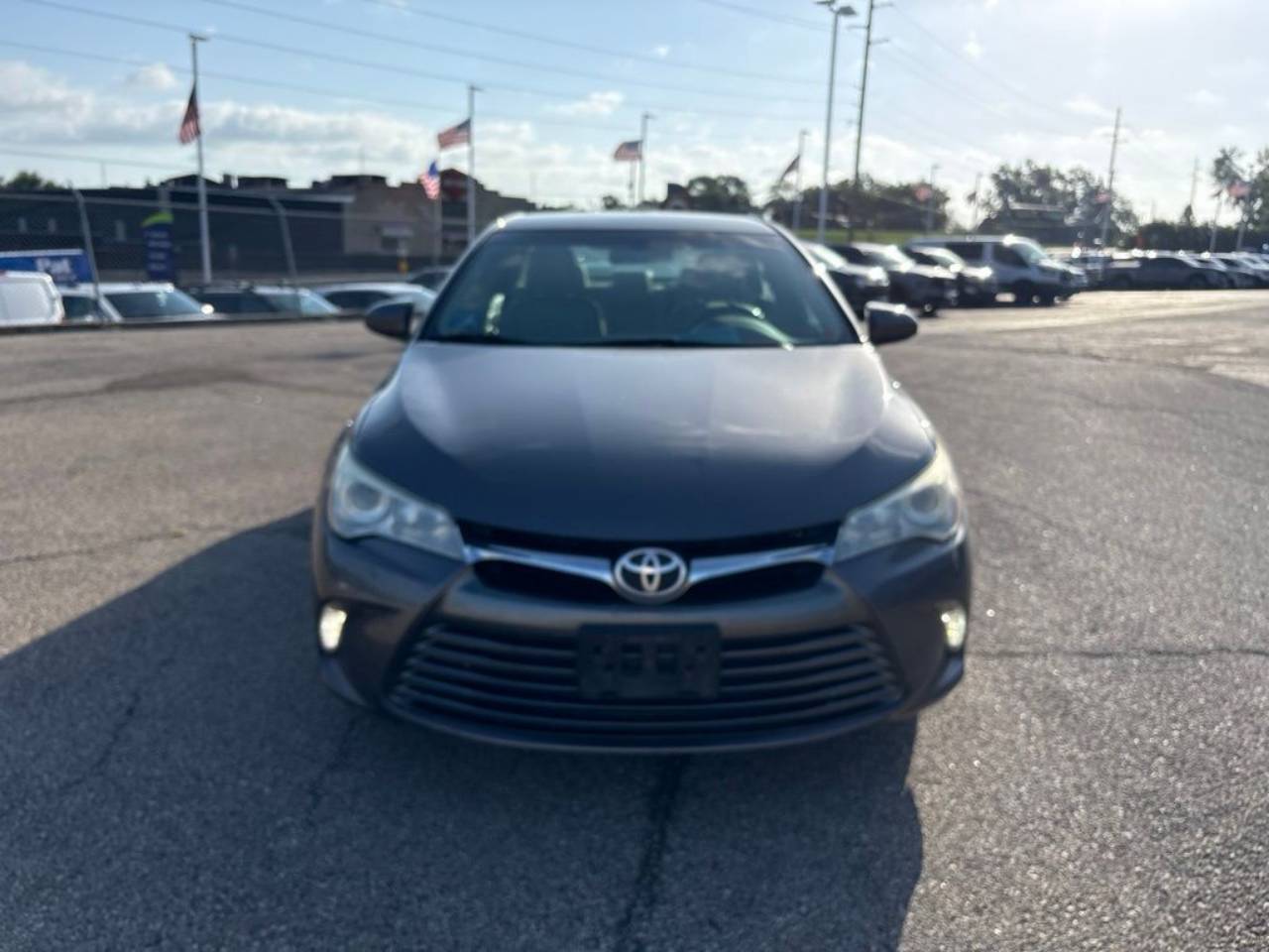 Used 2016 Toyota Camry XLE with VIN 4T4BF1FK9GR549545 for sale in Kansas City