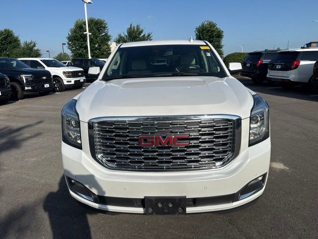 Used 2019 GMC Yukon XL Denali with VIN 1GKS2HKJ0KR260697 for sale in Kansas City