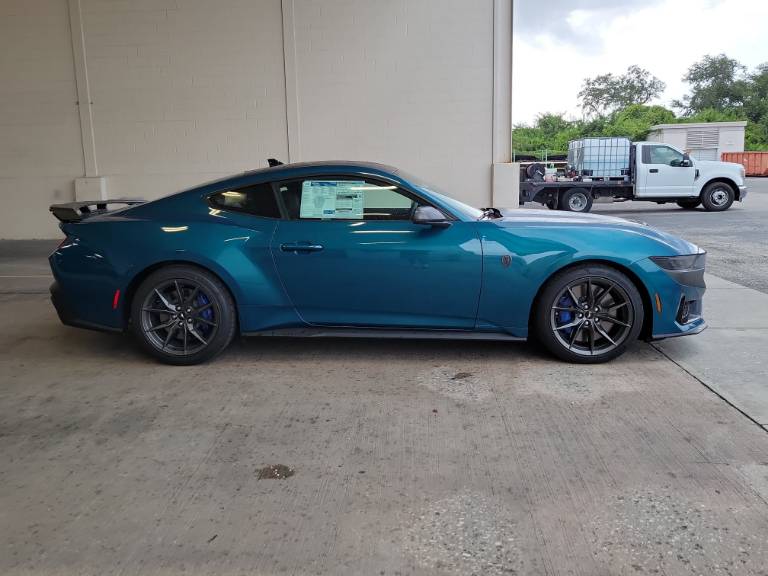2026 Ford Mustang Dark Horse