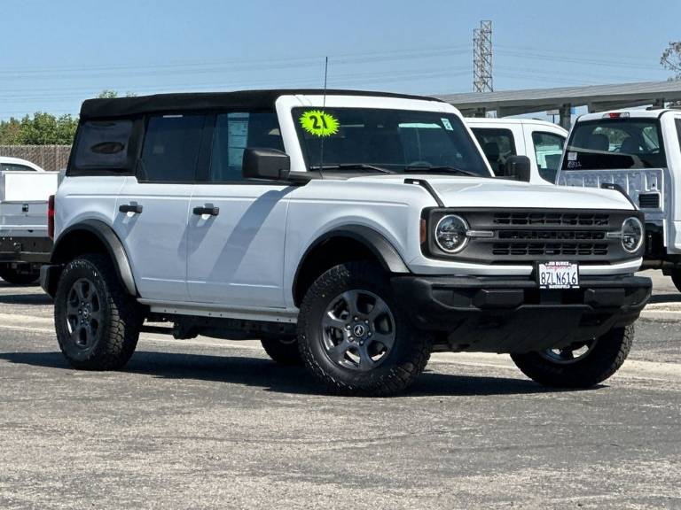2021 Ford Bronco Base