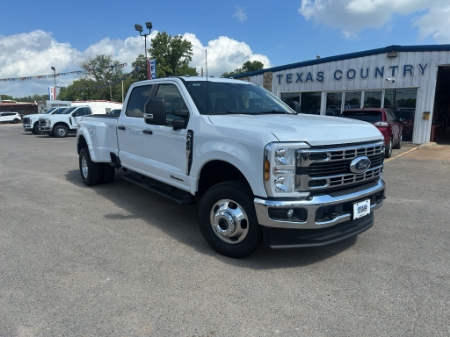 2026 Ford Super Duty F-350 DRW XLT