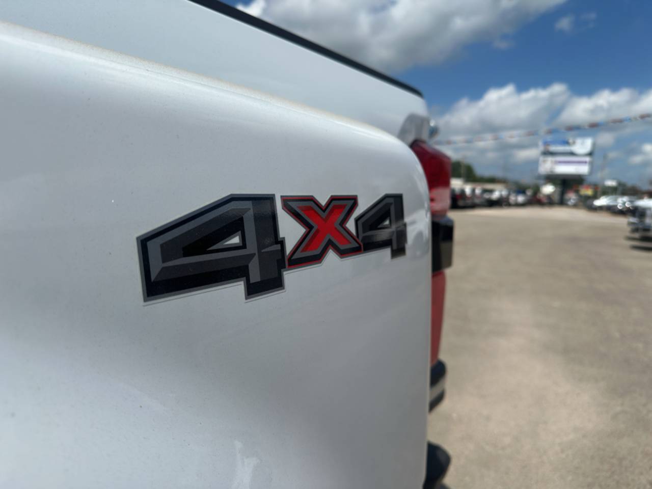 2026 Ford F-350 Super Duty XLT - Photo 9