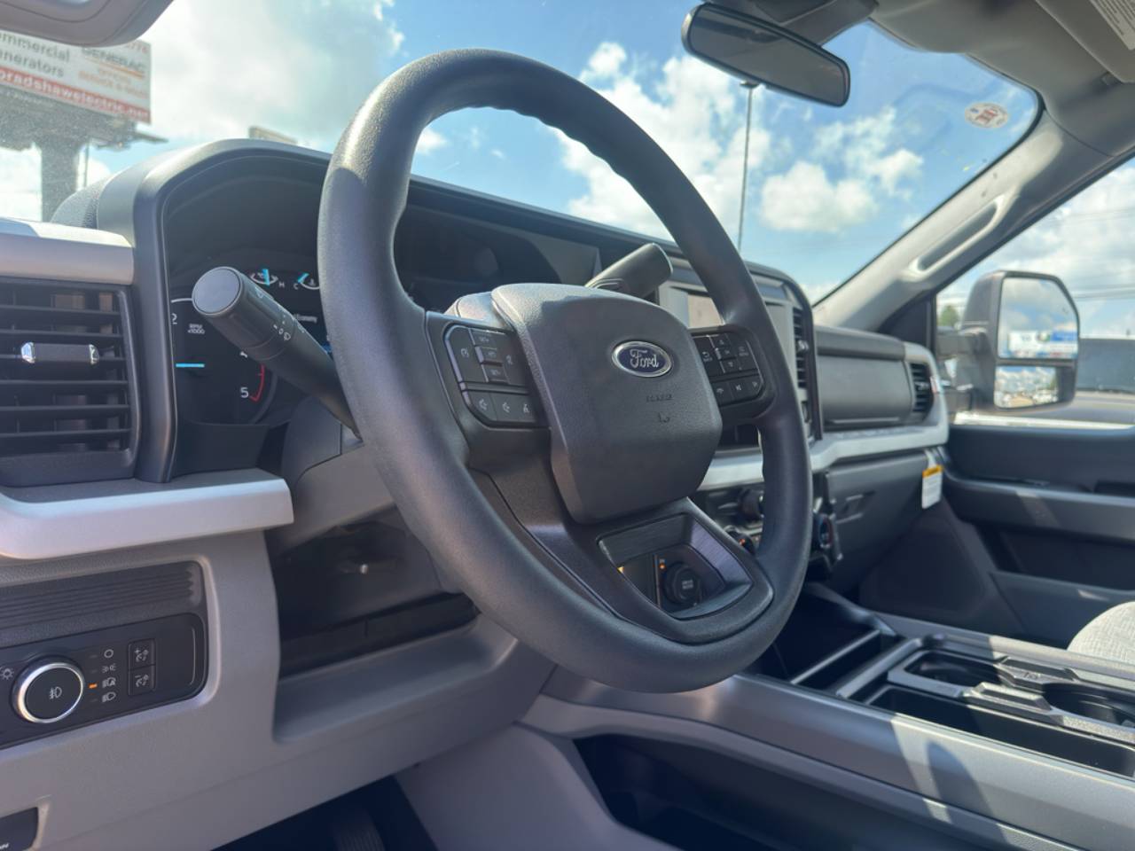 2026 Ford F-350 Super Duty XLT - Photo 18