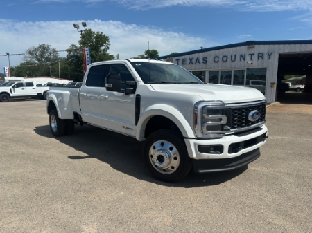 2026 Ford Super Duty F-450 DRW Platinum