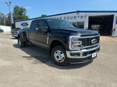 2026 Ford Super Duty F-350 DRW LARIAT