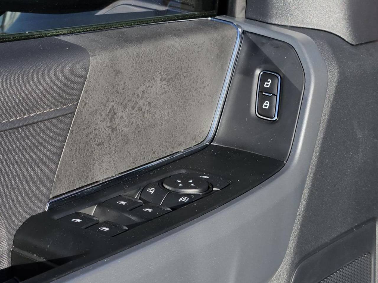 2026 Ford F-150 XLT - Photo 31