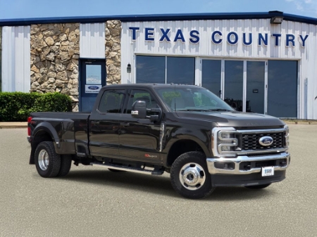 2024 Ford Super Duty F-350 DRW LARIAT