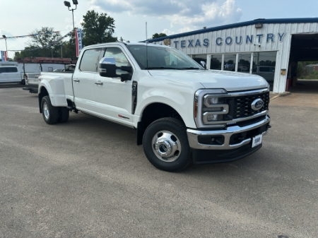 2026 Ford Super Duty F-350 DRW LARIAT
