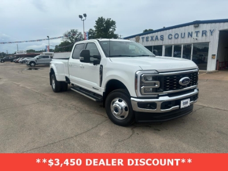 2026 Ford Super Duty F-350 DRW LARIAT