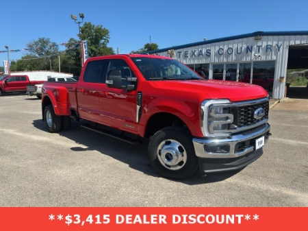 2026 Ford Super Duty F-350 DRW LARIAT
