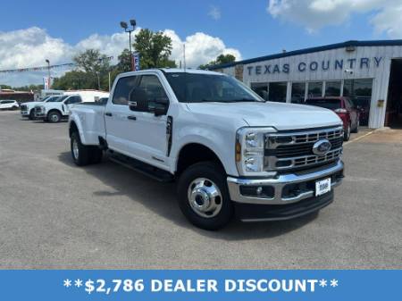 2026 Ford Super Duty F-350 DRW XLT