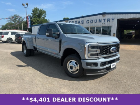 2026 Ford Super Duty F-350 DRW Platinum